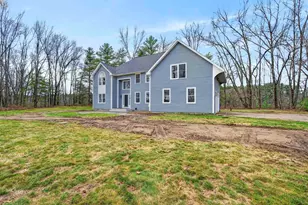 12 Leclair Dr, Hudson, NH 03051 - Photo 2