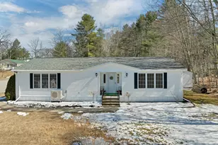 17 Justins Ct, Laconia, NH 03246 - Photo 2