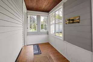 66 Wilder St, Hartford, VT 05001 - Photo 4