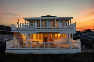 103 Ocean Dr, Seabrook, NH 03874 - Photo 2