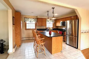 19 Pinewood Dr, Merrimack, NH 03054 - Photo 4