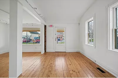 37 Green Street, Vergennes, VT 05491 - Photo 2