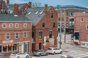 8 Bow St, Portsmouth, NH 03801 - Photo 4