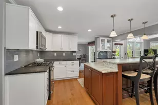 70 Spindlewick Dr, Nashua, NH 03062 - Photo 6
