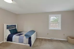 70 Spindlewick Dr, Nashua, NH 03062 - Photo 36