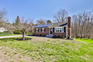 155 Robinson Rd, Hudson, NH 03051 - Photo 2