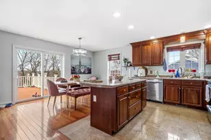 160 S Elm St, Manchester, NH 03103 - Photo 8