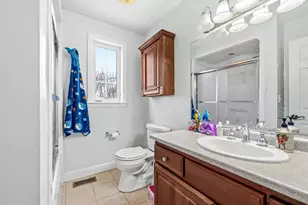 160 S Elm St, Manchester, NH 03103 - Photo 20