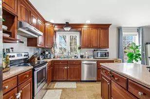 160 S Elm St, Manchester, NH 03103 - Photo 34