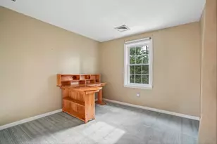 137 Peele Rd, Nashua, NH 03062 - Photo 46