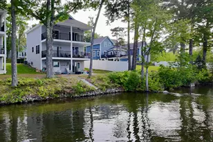 13 Opechee St, Laconia, NH 03246 - Photo 2