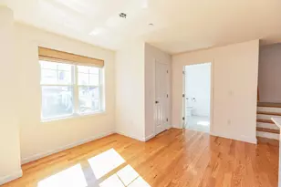 163 Woodview Way, Manchester, NH 03102 - Photo 8
