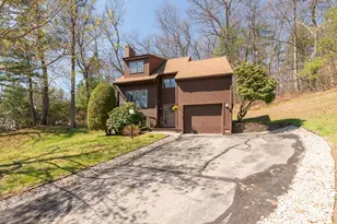 21 Gloucester Ln, Nashua, NH 03063 - Photo 30