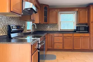 30 Highland St, Newton, NH 03858 - Photo 14
