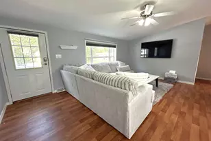 75 Hilton Ave, Exeter, NH 03833 - Photo 6