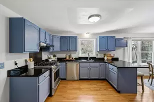 12 Butterfield Ln, Bedford, NH 03110 - Photo 10