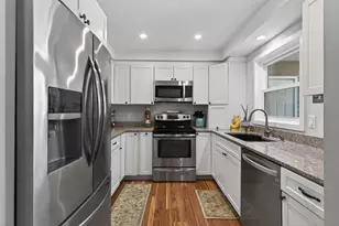 24 Swaan Dr, Lee, NH 03861 - Photo 6