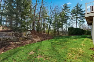 4 Manor Dr, Hooksett, NH 03106 - Photo 38
