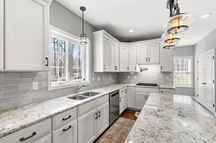 71 Haverhill Rd, Salem, NH 03079 - Photo 18