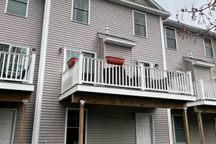 18 Dumaine Ave, Nashua, NH 03063 - Photo 4