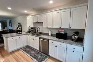 18 Dumaine Ave, Nashua, NH 03063 - Photo 18