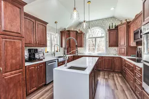 13 Johnson St, Windham, NH 03087 - Photo 14