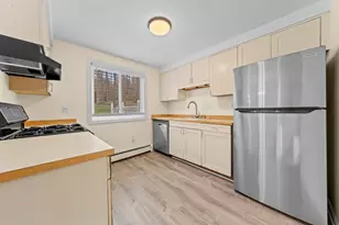 57A Dale Rd, Hooksett, NH 03106 - Photo 8