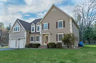 34 Stowecroft Dr, Hampton, NH 03842 - Photo 2