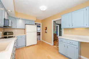 44 N Adams St, Manchester, NH 03104 - Photo 10