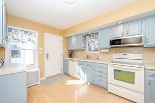 44 N Adams St, Manchester, NH 03104 - Photo 8