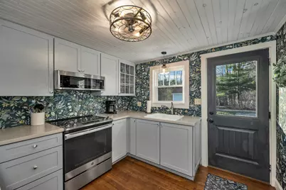 31 Lake Shore Drive, Effingham, NH 03882 - Photo 8