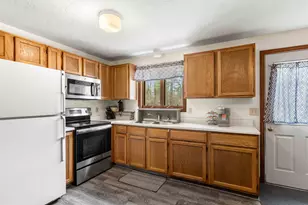 353 Goboro Rd, Epsom, NH 03234 - Photo 4