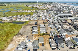 22-24 Perkins Ave, Hampton, NH 03842 - Photo 32
