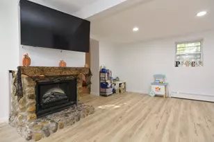 183 Chester Rd, Derry, NH 03038 - Photo 36