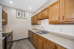 18 Harbor Ave, Nashua, NH 03060 - Photo 12