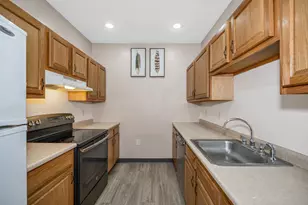 18 Harbor Ave, Nashua, NH 03060 - Photo 10