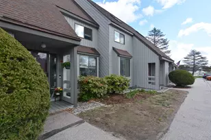 5 Harwich Ct, Merrimack, NH 03054 - Photo 2