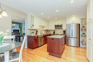 37 Standish Way, Amherst, NH 03031 - Photo 16