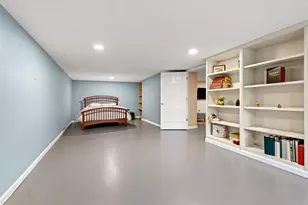 12 Magazine St, Bedford, NH 03110 - Photo 40