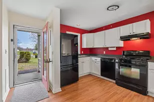 4 Turner Pl, Enfield, NH 03748 - Photo 4