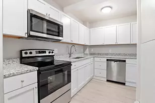 117 Webster St, Manchester, NH 03104 - Photo 6