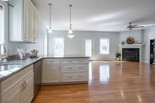 12 Torrey Pines Cir, Plaistow, NH 03865 - Photo 6