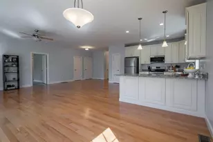 12 Torrey Pines Cir, Plaistow, NH 03865 - Photo 10