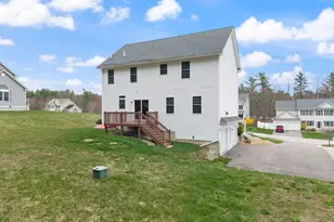 22 Rolling Woods Dr, Hudson, NH 03051 - Photo 40