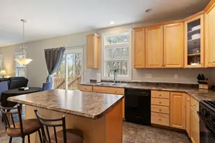 22 Rolling Woods Dr, Hudson, NH 03051 - Photo 16