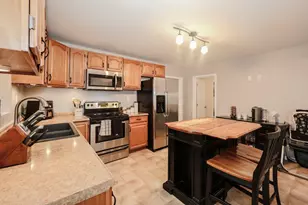 63 St Marie St, Manchester, NH 03102 - Photo 6