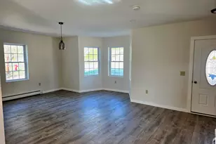 26 Mechanic St, Winchester, NH 03470 - Photo 16