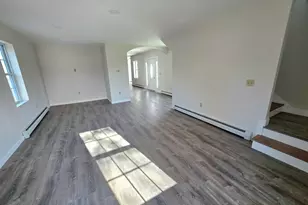 26 Mechanic St, Winchester, NH 03470 - Photo 14