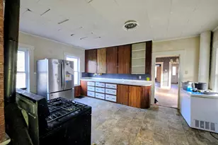 10 Pine St, Haverhill, NH 03785 - Photo 6