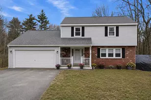 35 Shannon Rd, Hampstead, NH 03841 - Photo 1